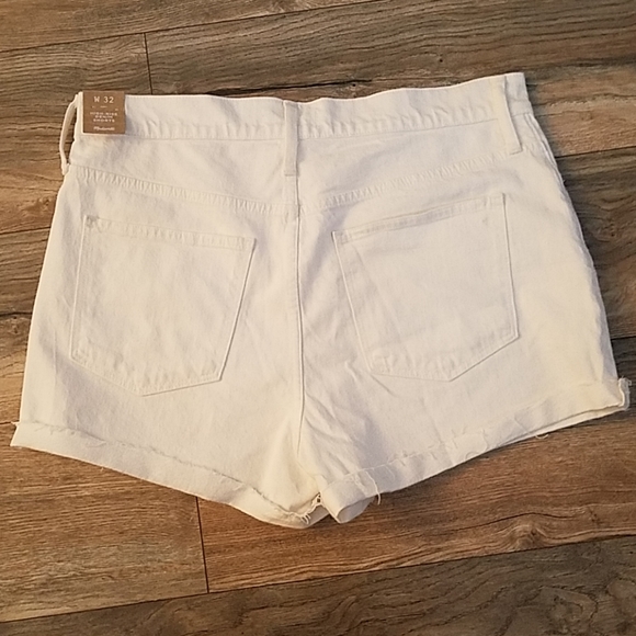 Madewell High-Rise Denim Shorts - Picture 7 of 7